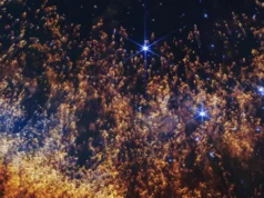 O último suspiro de uma estrela moribunda brilha na nova imagem Webb da Nebulosa Hélice