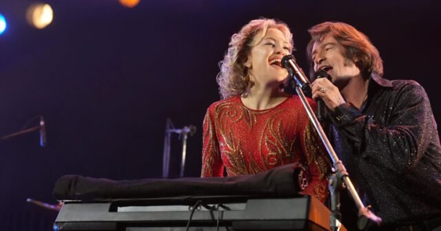 hugh-jackman-kate-hudson-song-sung-blue.jpg