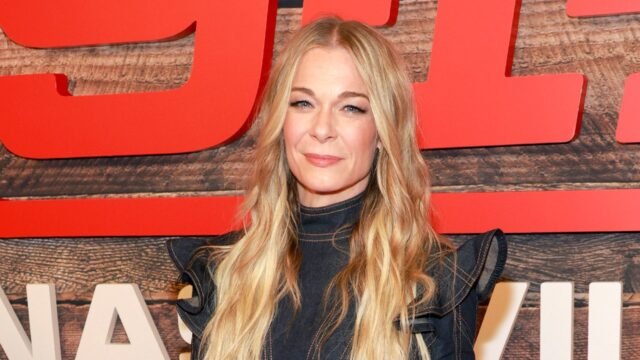 leann-rimes-red-carpet.jpg