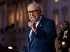 O risco de paralisação do governo aumenta à medida que os democratas prometem bloquear o financiamento da Segurança Interna