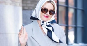 Naomi Watts usou a tendência de salto amendoado