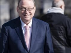 ‘Pior estudo da história’: Conselheiro de Trump denigre documento sobre impacto de tarifas sobre americanos