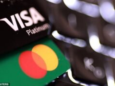 Os bancos britânicos estão planejando um sistema de pagamento nacional para rivalizar com Visa e Mastercard diante da crescente ameaça de Trump