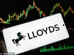 O Lloyds agora oferece reembolso de até £ 2.300 para troca de conta enquanto os grandes bancos lutam por clientes
