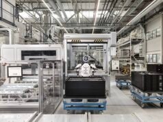 Seu novo BMW construído por robôs: a gigante automobilística alemã usa robôs humanóides com inteligência artificial em sua fábrica em Leipzig