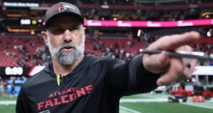 Falcons DC Ulbrich ‘obviamente desapontado’ com a prisão de Pearce