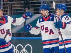 Avaliações e perguntas da vitória da equipe dos EUA no hóquei olímpico contra a Letônia