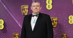 John Davidson está ‘mortificado’ após incidente do BAFTA com elenco de ‘Sinners’