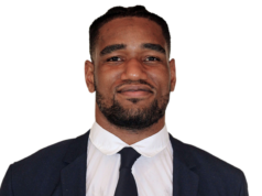 Assistente dos Falcons, LaTroy Lewis, demitido após acusações de agressão sexual