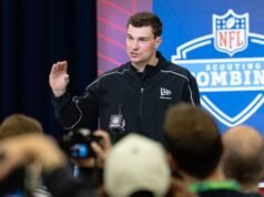 QB Mendoza conhece Raiders e adora ideia de Brady como mentor