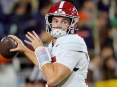 Ty Simpson quer mostrar que é um QB da franquia no NFL Combine