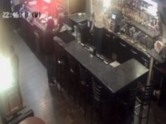 Uma tentativa de roubo em uma pizzaria Schmizza no centro de Portland leva a uma busca por suspeitos