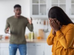 Fúria com a mensagem de texto de BF depois de receber um jantar surpresa: ‘Perdi a cabeça’