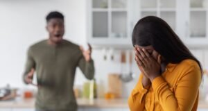 Fúria com a mensagem de texto de BF depois de receber um jantar surpresa: ‘Perdi a cabeça’