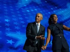 Barack Obama quebra o silêncio sobre vídeo racista em que Donald Trump o retrata como um macaco