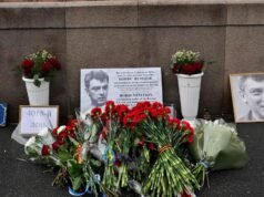 “Todo mundo está com medo”: respeito limitado pelo rival Boris Nemtsov em Moscou