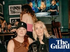 ‘O lugar perfeito para pessoas como eu’: como um casal lançou o primeiro bar esportivo feminino da Grã-Bretanha | Futebol