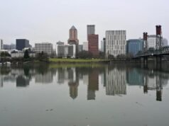 Domingo estava sufocante em torno do PNW para o Grande Jogo