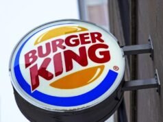 Burger King testa headset com IA para rastrear se os funcionários dizem “por favor” ou “obrigado”