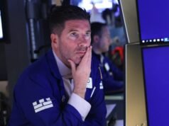 Tarifas anuladas: Wall Street começa a subir novamente