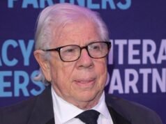 Carl Bernstein critica Jeff Bezos pelos cortes de pessoal no Washington Post