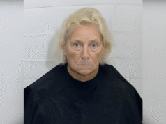 A mãe foi presa 47 anos depois que o corpo da menina foi encontrado em um aterro sanitário