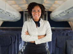 A comissária de bordo foi elogiada por responder ao que o passageiro ‘malvado’ disse