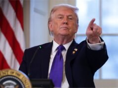 Os Estados Unidos enviaram navios e aviões de guerra para pressionar o Irã World el Intransigent