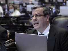 German Martínez expõe as manobras ilegais da política do partido no poder El Intransigente