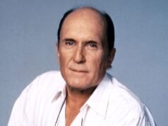 Celebridades prestam homenagem à estrela de ‘O Poderoso Chefão’ – Hollywood Life