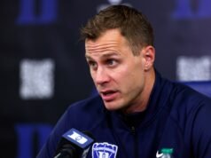 Jon Scheier descreve um incidente pós-jogo ‘horrível’ na derrota de Duke na UNC