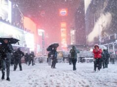 Um alerta de tempestade de inverno para 11 estados prevê até 4 pés de neve