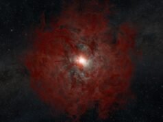 Astrônomos observam o colapso de estrela perdida em buraco negro na galáxia de Andrômeda