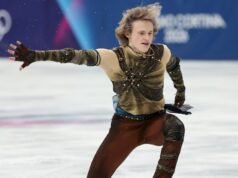 A estreia da equipe dos EUA Ilia Malinin nas Olimpíadas de 2026 inclui um salto mortal para trás no gelo