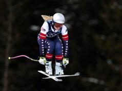 Lindsey Vonn cai na final de esqui dos Jogos Olímpicos de Inverno