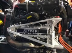 Ferrari reclama mas Mercedes-Benz pode fazer o mesmo, assim como o Sports L Intransigent