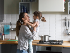 Mamãe mentiu para si mesma durante anos – e então viu as consequências em seus filhos