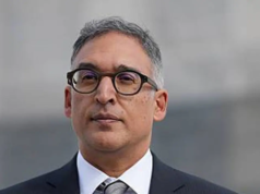 Conheça Neal Katyal, o advogado indiano-americano que impediu as tarifas de Trump
