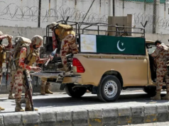 Paquistão afirma que 70 militantes foram mortos em ataques transfronteiriços; Cabul negou a alegação