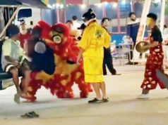 Polícia tailandesa vestida como dançarina de leão para capturar ladrão em série