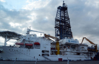 Japão diz que terras raras foram encontradas em sedimentos recuperados de missão em águas profundas