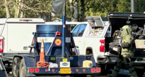 Um homem de Gresham foi preso por abuso sexual infantil e fabricação de explosivos, disse a polícia