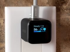 O novo carregador Nano de 45 watts da Anker tem tela e outras melhorias. É assim que parece