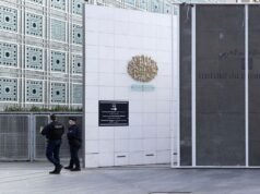 Polícia francesa invade Arab World Institute nas últimas consequências da investigação de Epstein