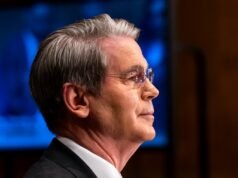 Bessent evita perguntas sobre reembolsos alfandegários