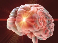 Simples exame de sangue pode prever Alzheimer anos antes da perda de memória