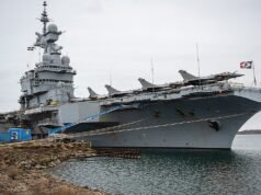 Forças suecas bloqueiam suspeito de drone russo perto de porta-aviões francês