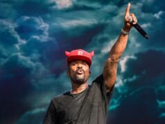 Ray J dá um show enquanto o sangue parece escorrer de seus olhos