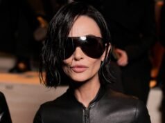 Demi Moore está ganhando popularidade com sua nova mudança de cabelo na Milan Fashion Week