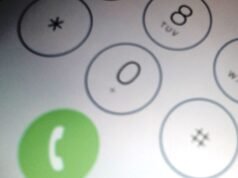 Pessoas que ligam para a linha direta de Washington para espanhol pressionam ‘2’ e pronunciam AI English